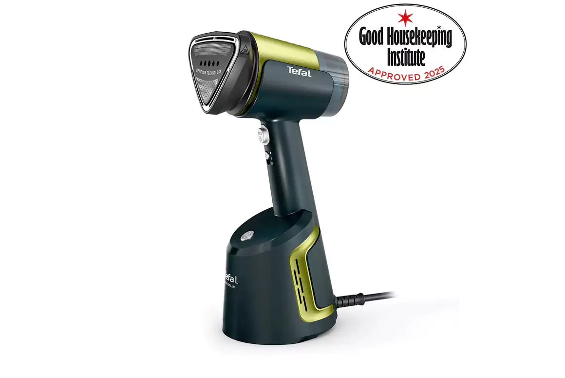 AeroSteam Handheld Clothes Steamer from Tefal