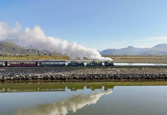 Ffestiniog & Welsh Highland Railways Win ‘Best Attraction’ Prize