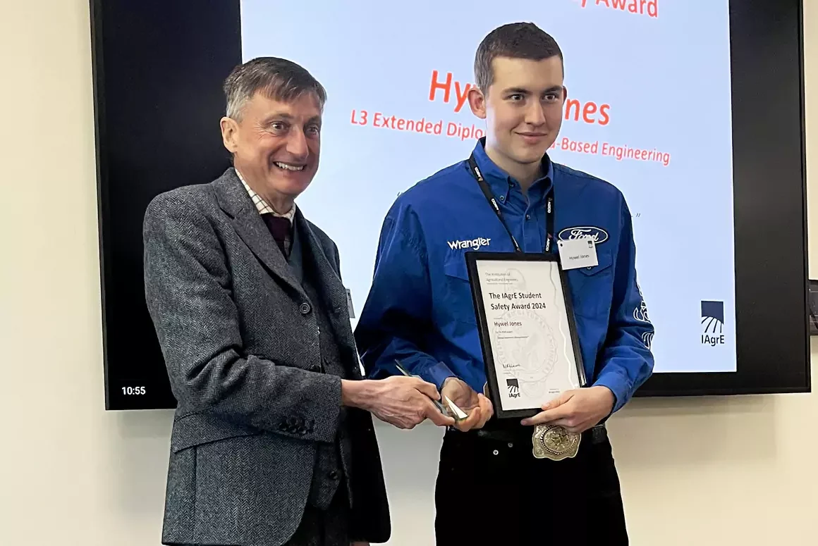 IAgrE Awards Success for Agricultural Engineering Students