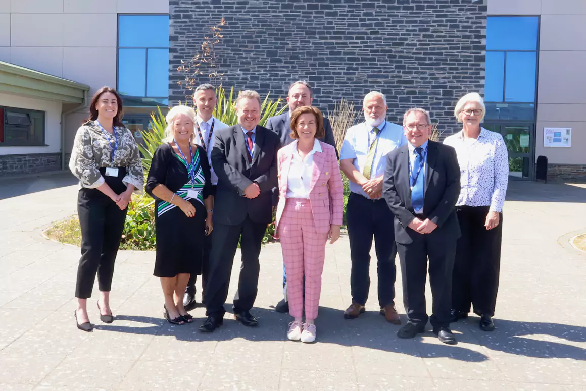 Wales’ First Minister travels to see successful projects in Denbighshire