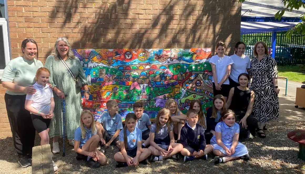 Pupils of Ysgol Y Waun Railway 200 Mural