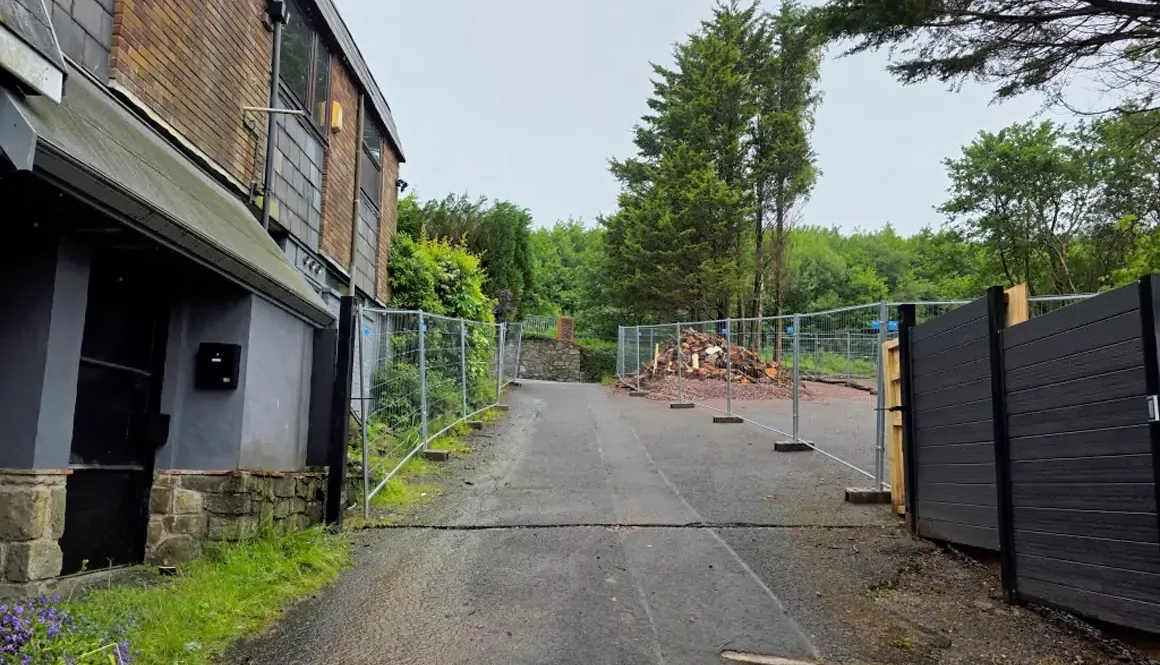 Path Fighters Reopen Way to Hills