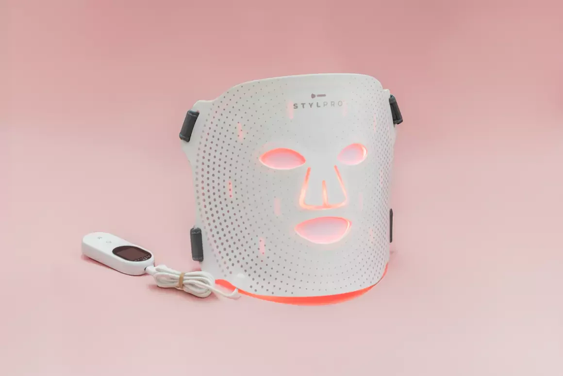 Wavelength LED Face Mask from STYLPRO