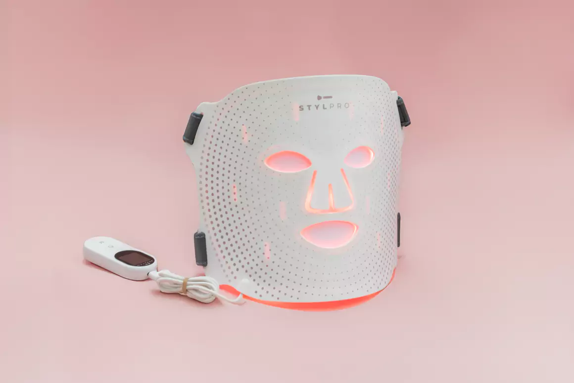 Wavelength LED Face Mask from STYLPRO