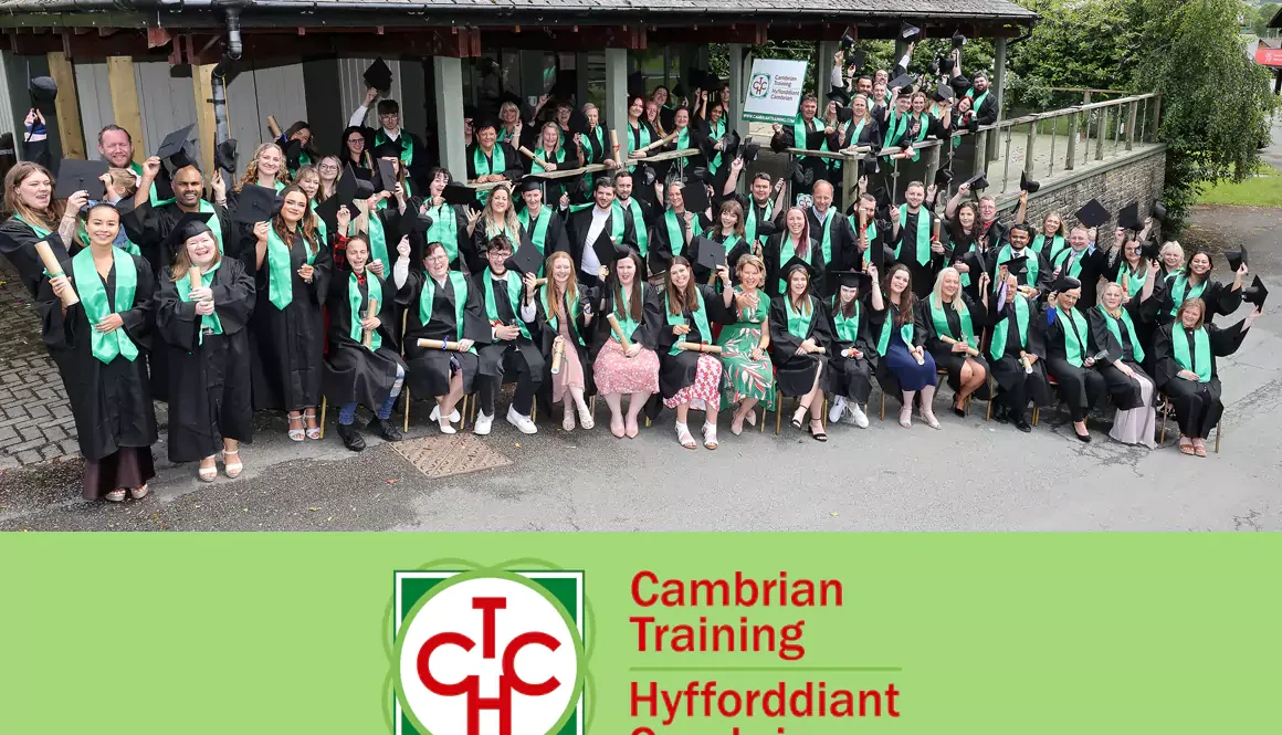 More Than 100 Apprentices Attend Graduation Ceremony