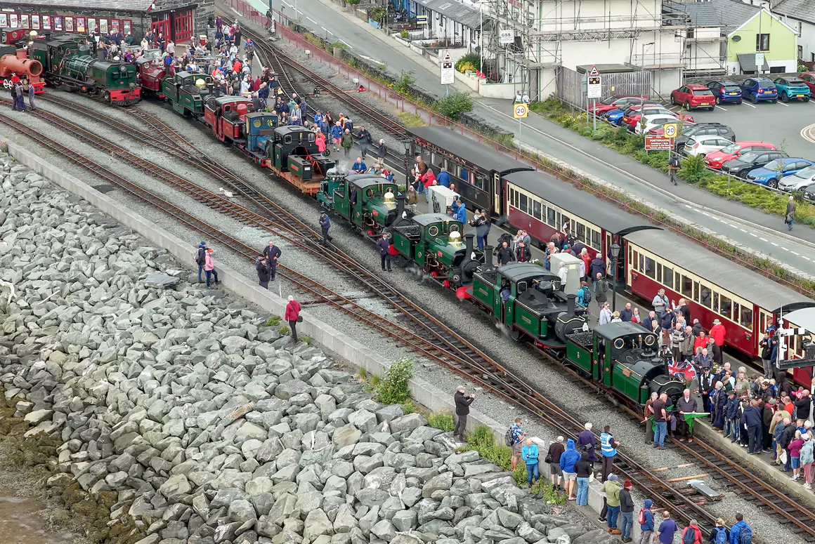 FfWHRs’ Jubilee Celebrations Make History with Cavalcade