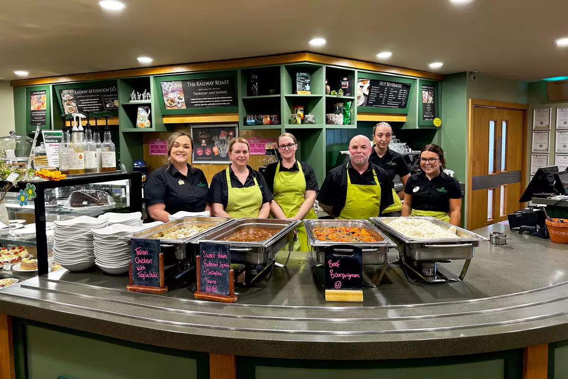 Local Garden Centre’s Bingo Night Raises £1000 for Prostate Cancer Research