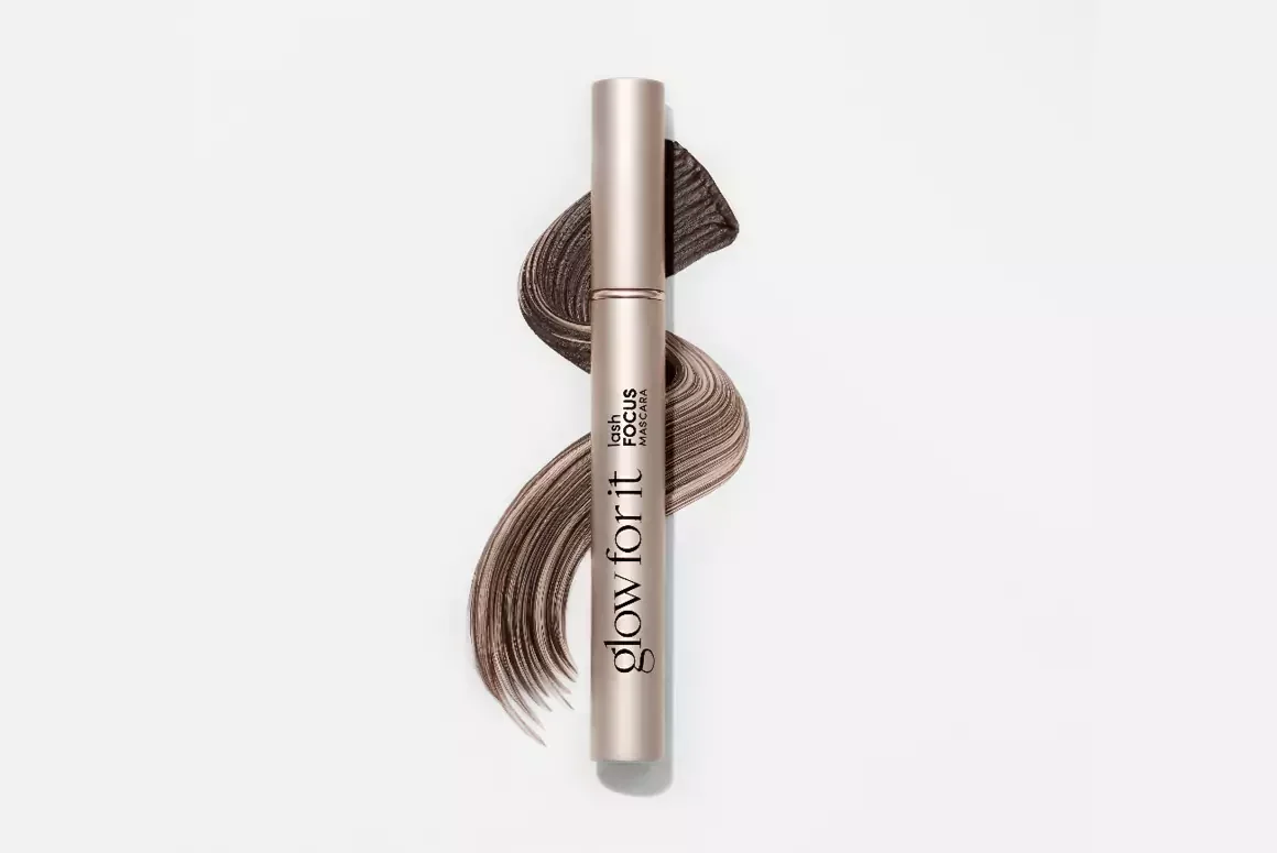 glowforitshop.com Lash Focus Mascara In Brown from Glow For It