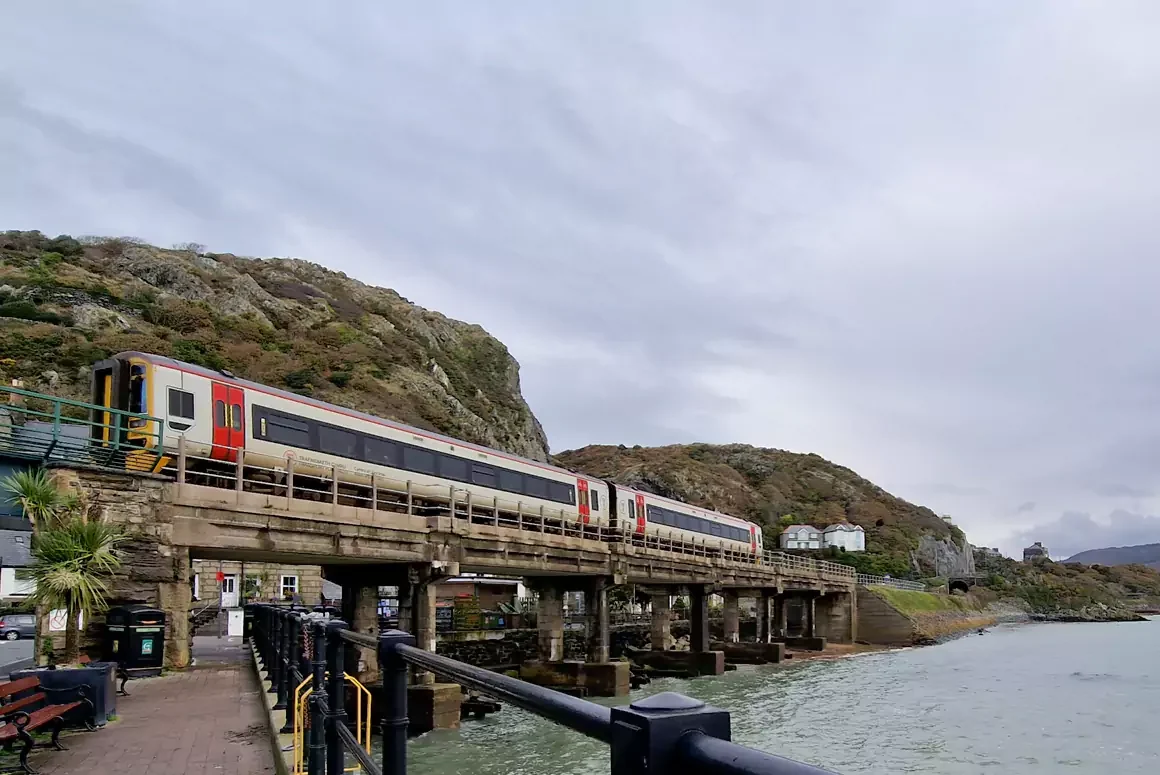 Cambrian Rail Partnership Awards Nearly £7,000