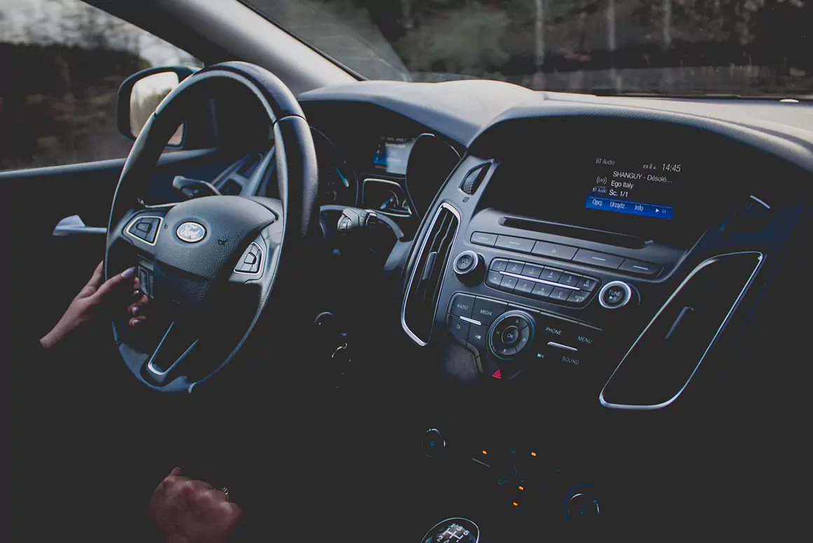 The Hidden Legal and Safety Risks of Using Your Car as a Work Office