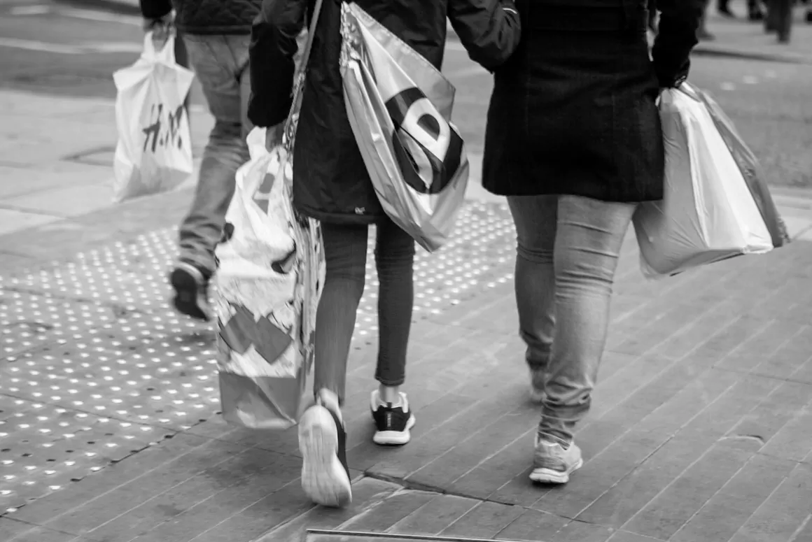 How Welsh Businesses Can Convert Online Searches Into High Street Footfall