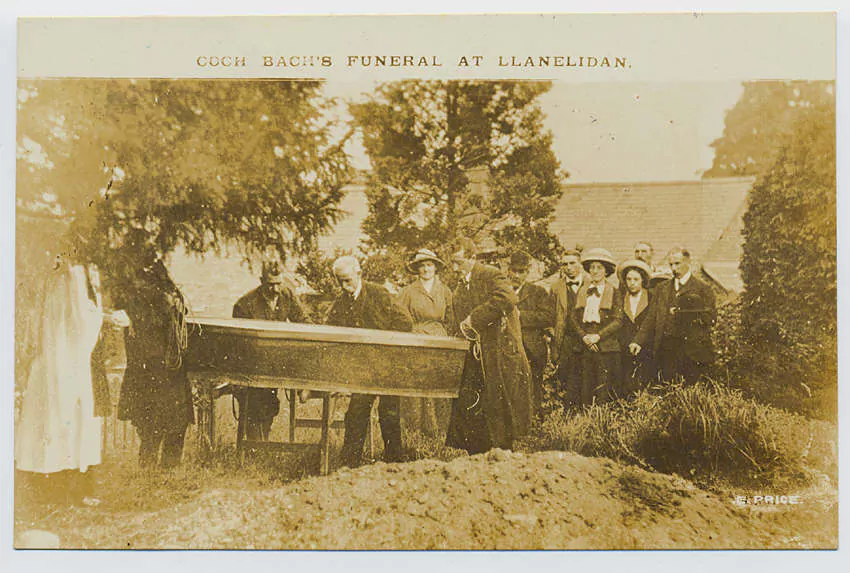 Coch Bach y Bala's funeral at Llanelidan in 1913