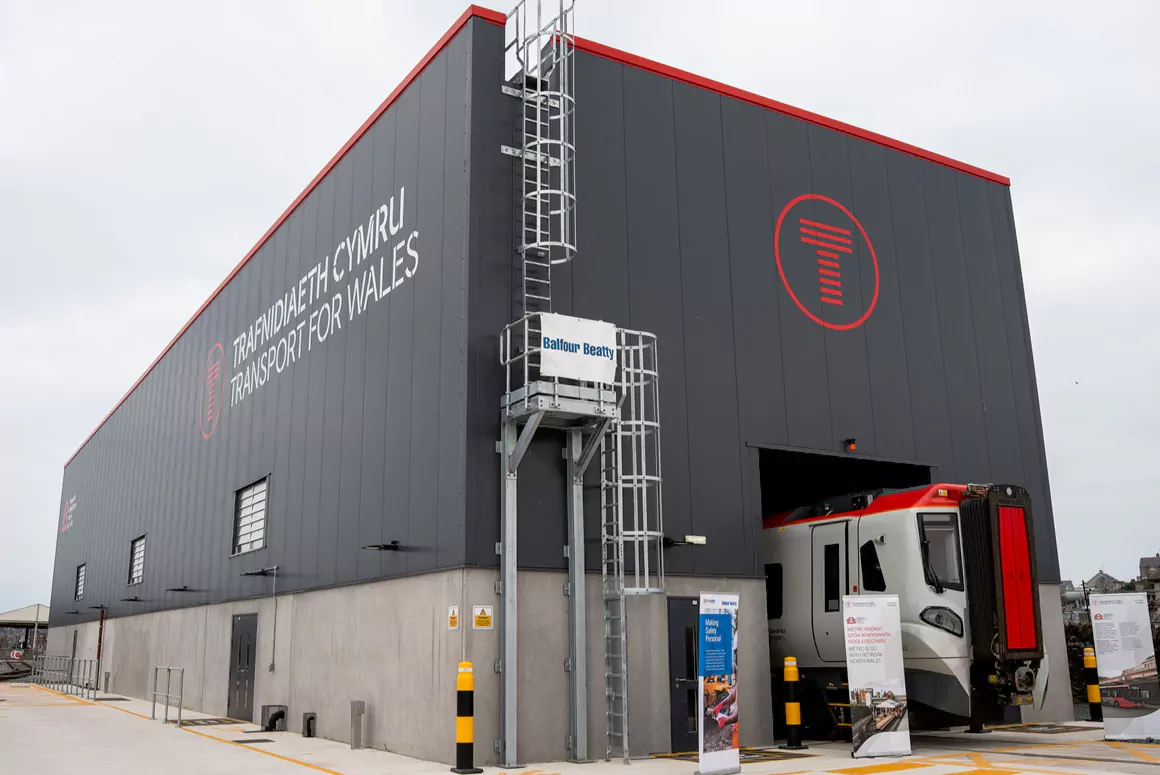 Welsh Rail Boosted by £10.5m Holyhead Wheel Lathe Opening