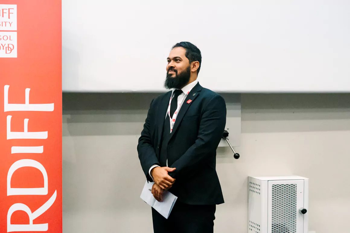 Understanding the experiences of British Muslims