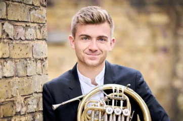 BBC NOW - Horns and Horizons