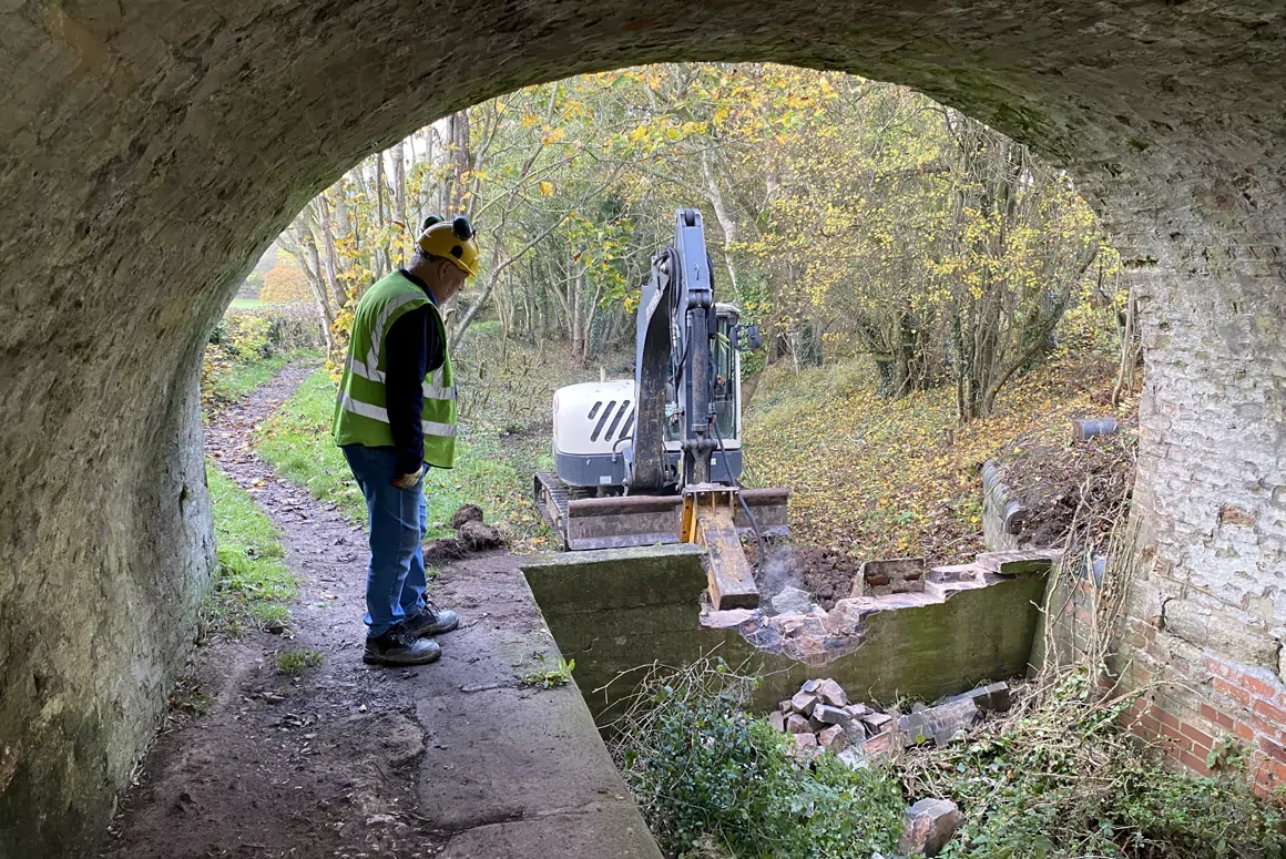 Shropshire Union Canal Society - Nov 2025 Work Party Report Shropshire Union Canal Society – Nov 2025 Work Party Report
