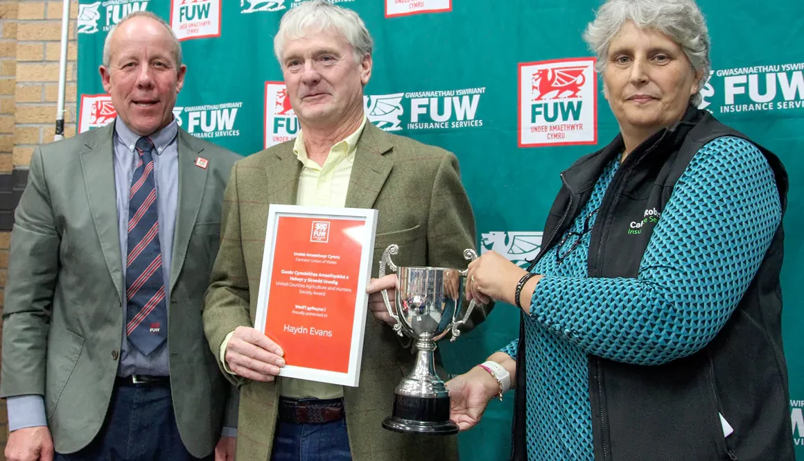 Haydn Evans wins 2025 FUW - United Counties Agriculture and Hunters Society Award