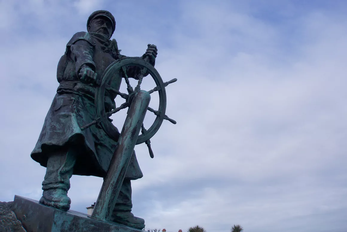 Moelfre and the Wreck of The Royal Charter