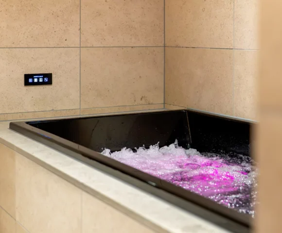 Awen Spa, Twr y Felin Hotel