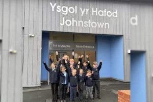 Ysgol yr Hafod, Johnstown Celebrates Positive Estyn Inspection
