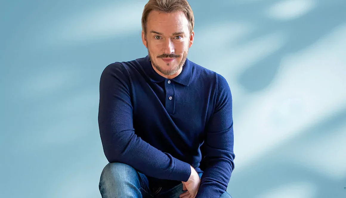 Russell Watson to Go on Most Intimate Tour Ever