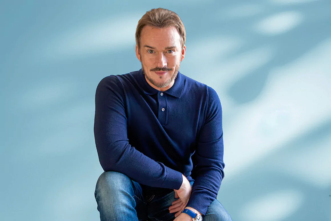 Russell Watson to Go on Most Intimate Tour Ever