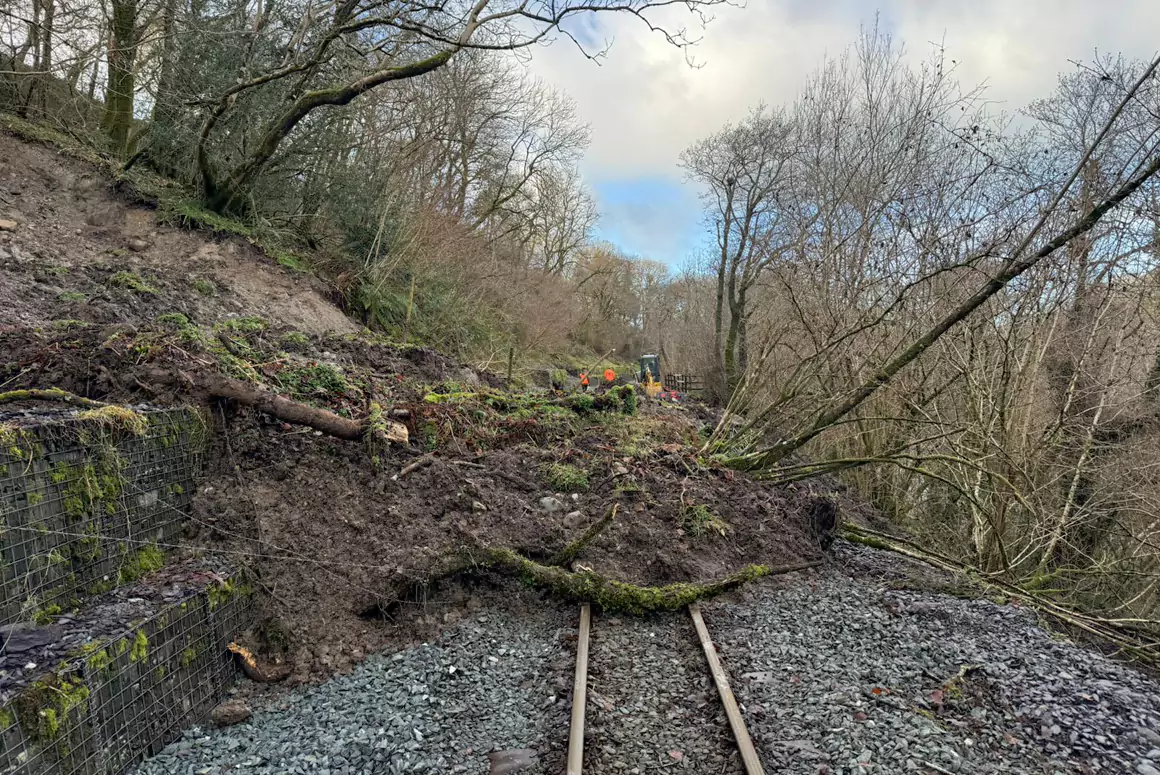 Welsh Highland Railway – Landslide Affects Christmas Trains