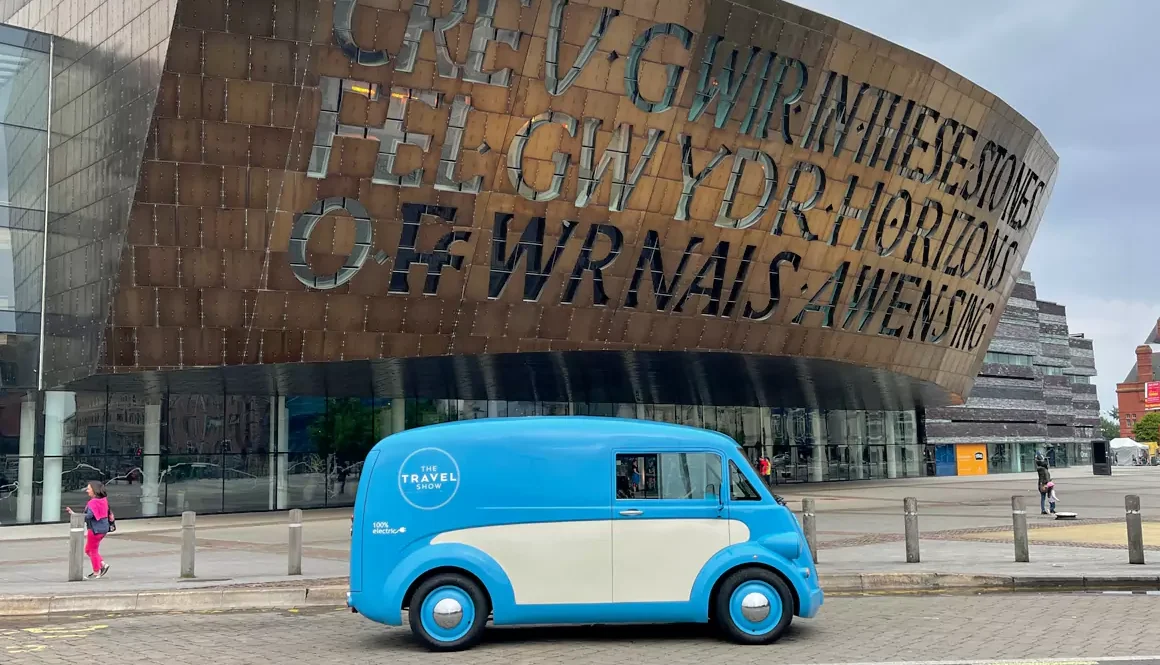 Electric Vehicle Remake of Iconic 1950s Van to be Made in Wales