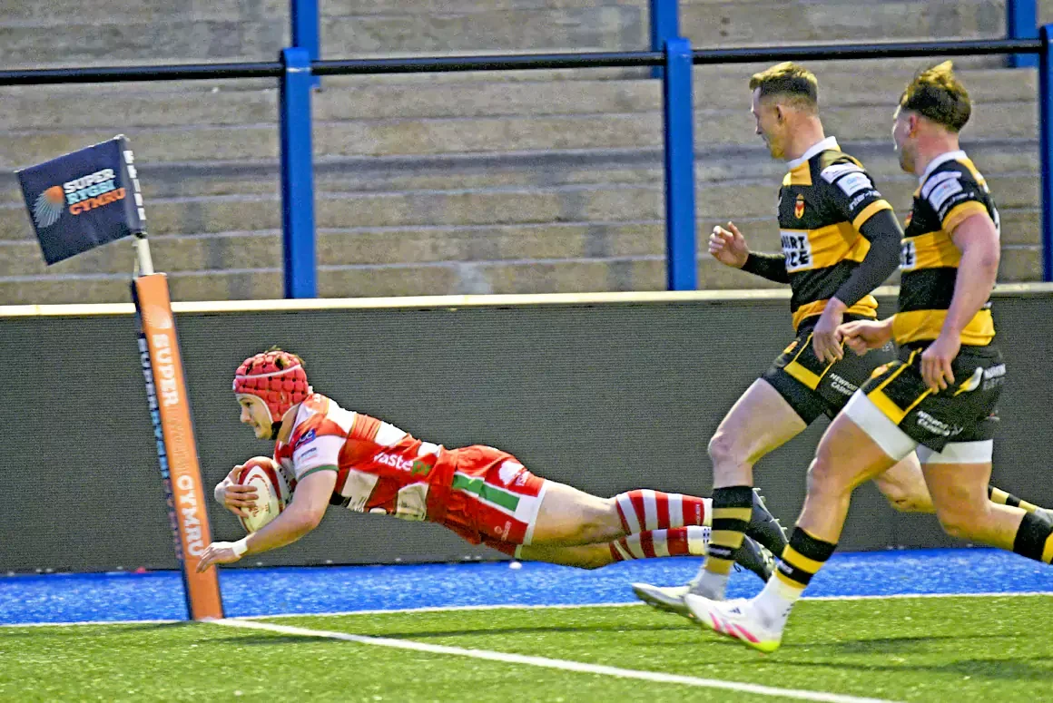 Drovers Fall at Final Hurdle