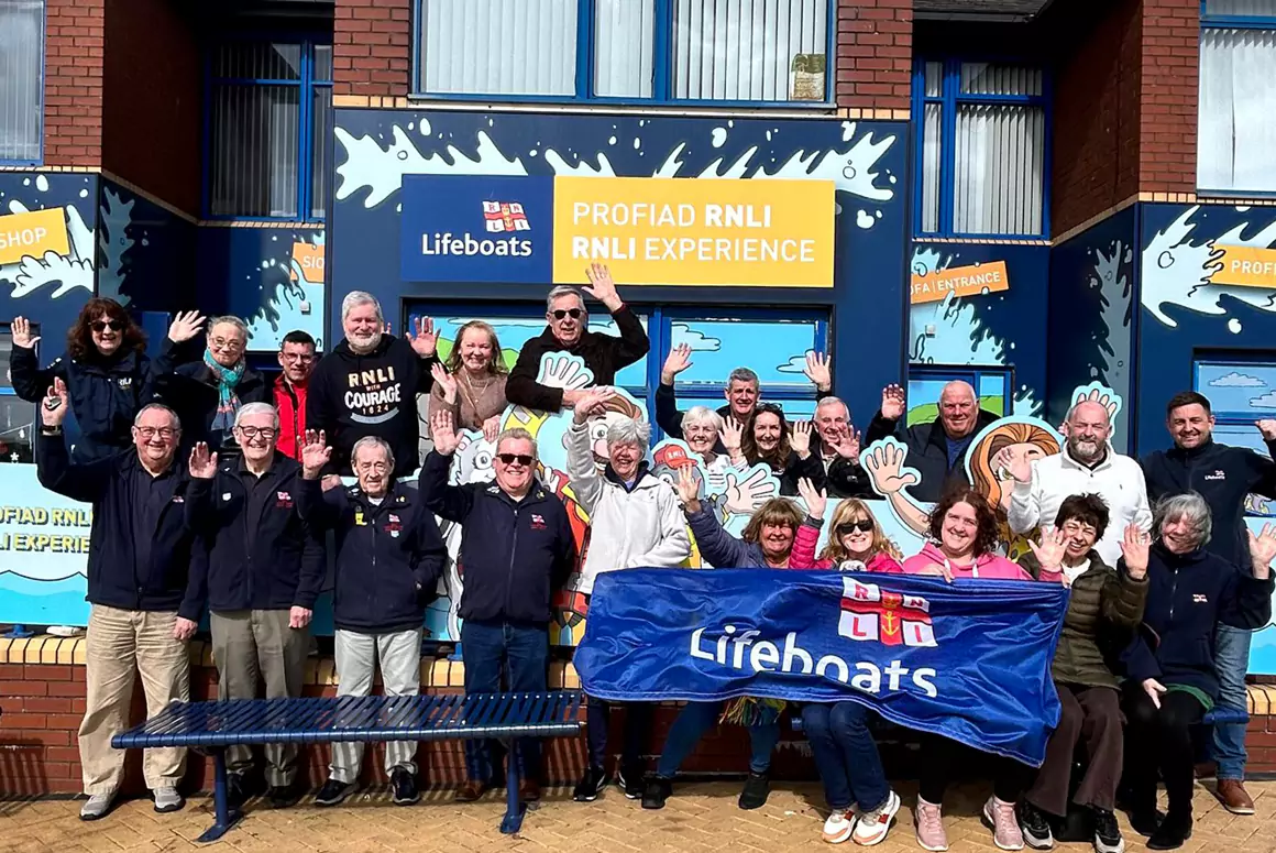 RNLI at Barry Island Welcomes Lifeguards Back to Whitmore Bay