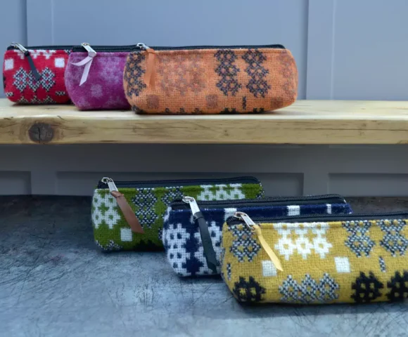 TirGlas | Tapestry Purses