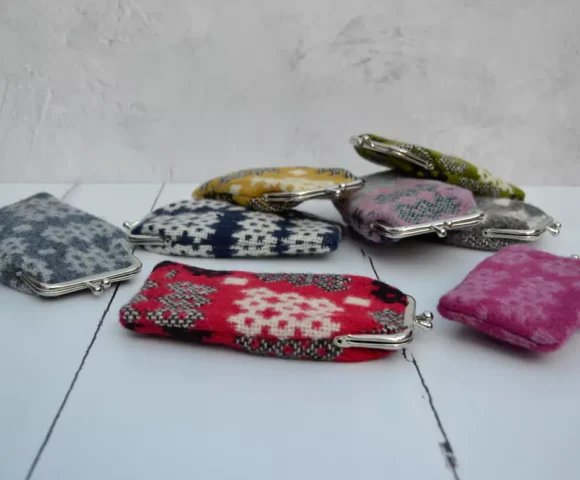 TirGlas | Tapestry Purses