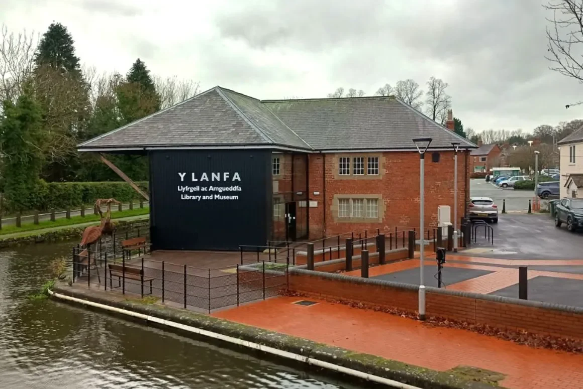 Welshpool Litter Picking Hub Returns to its Permanent Home