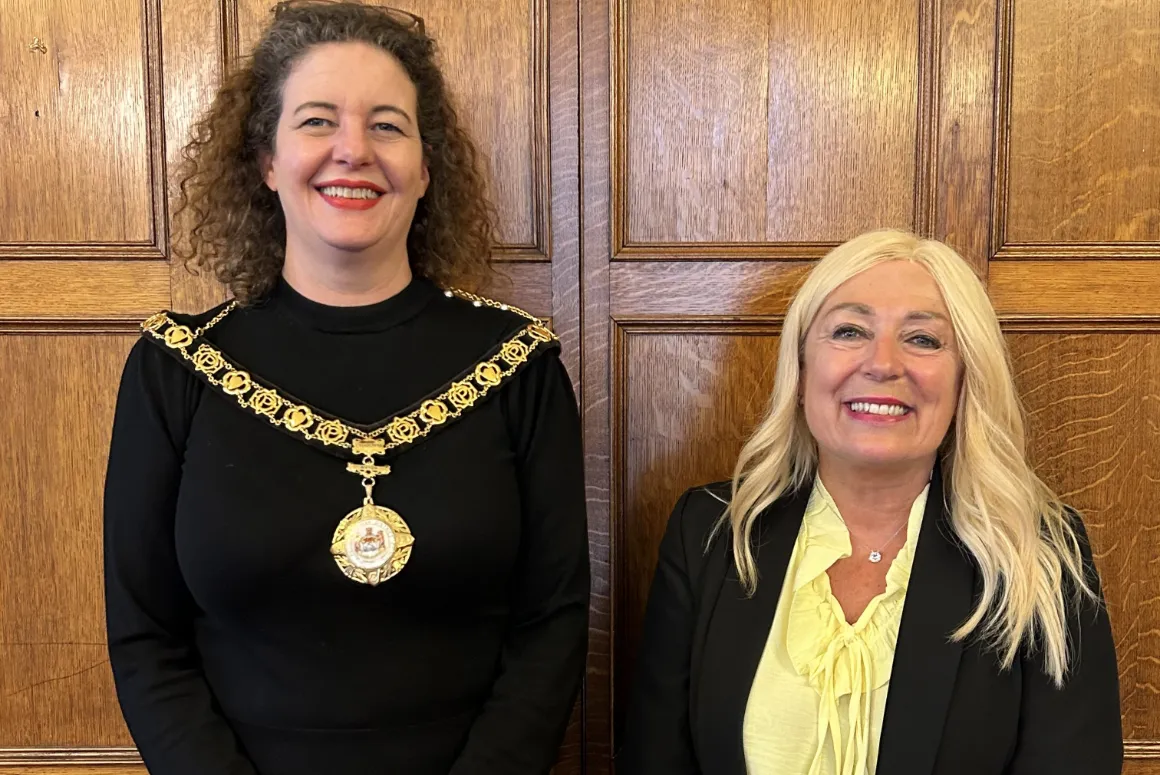Penarth Town Mayor Chooses Calon Hearts as Charity of the Year