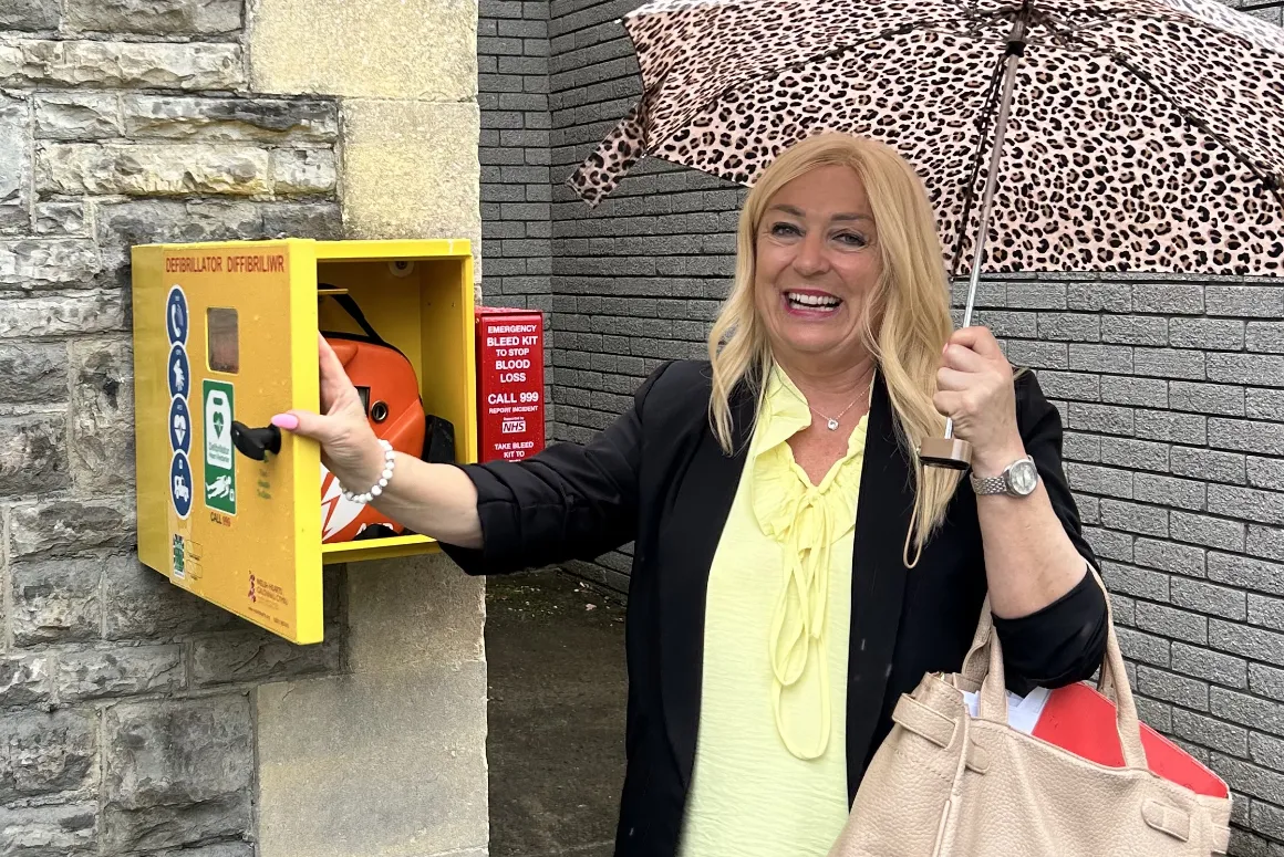 Penarth Town Mayor Chooses Calon Hearts as Charity of the Year