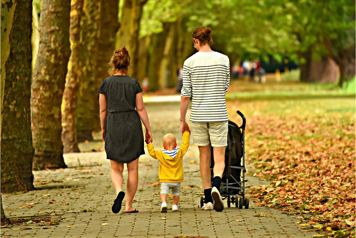 mabelamber-family-3602245_1280
